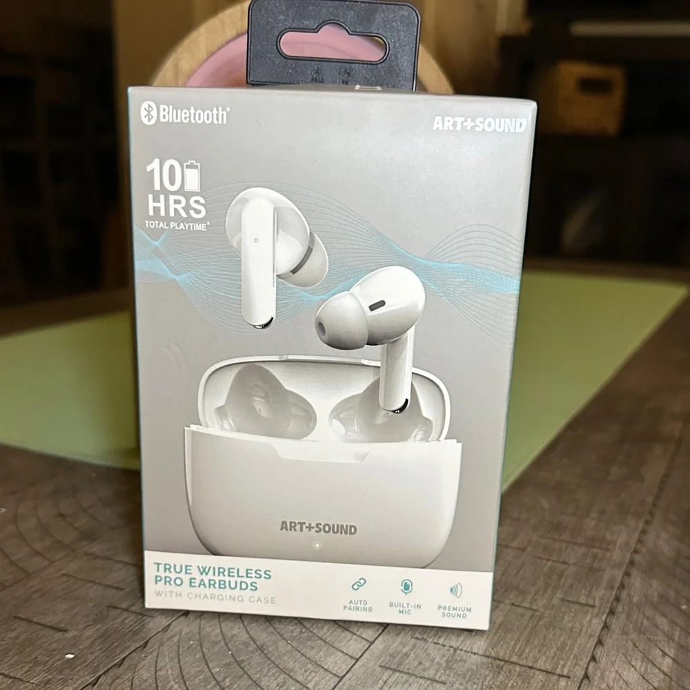 True Wireless Pro Earbuds - White